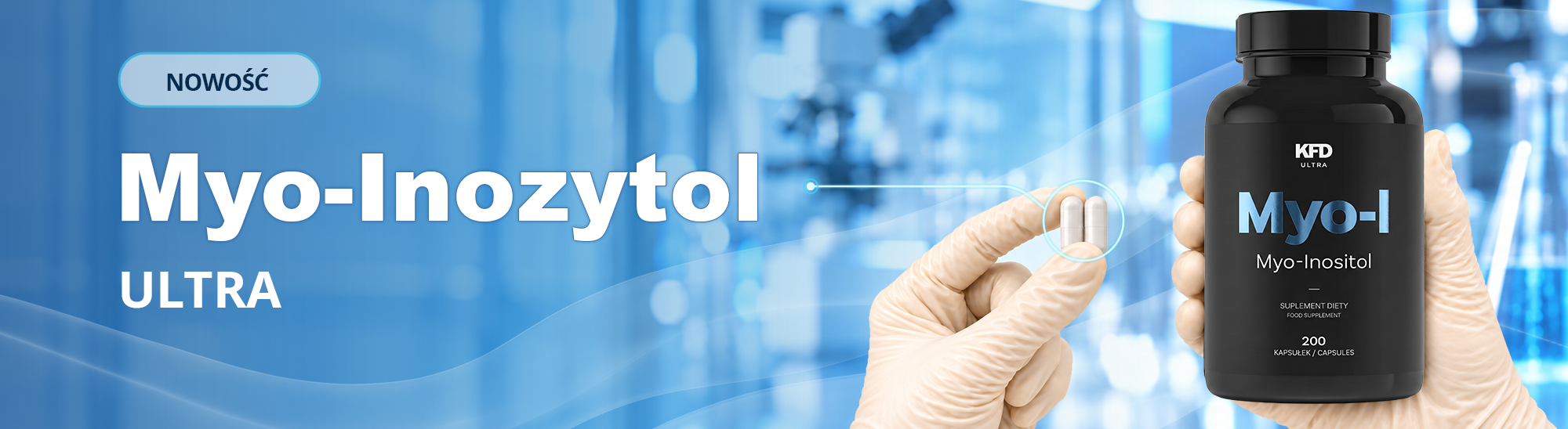 Dłonie w rękawicach z KFD Myo-Inozytol i kapsułkami